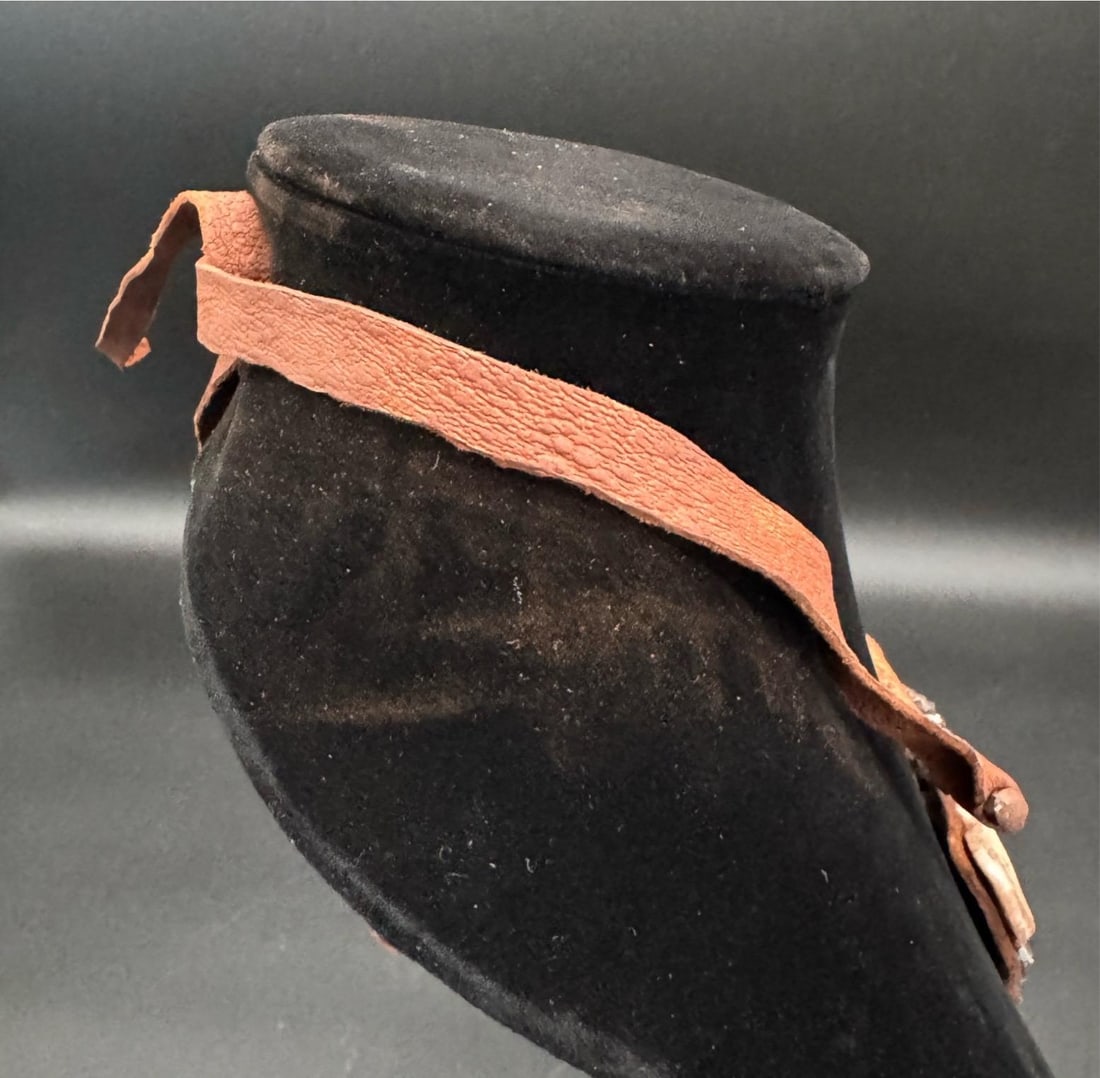 1970s Himba Tribe Necklace, Leather, Shell, Iron - 4