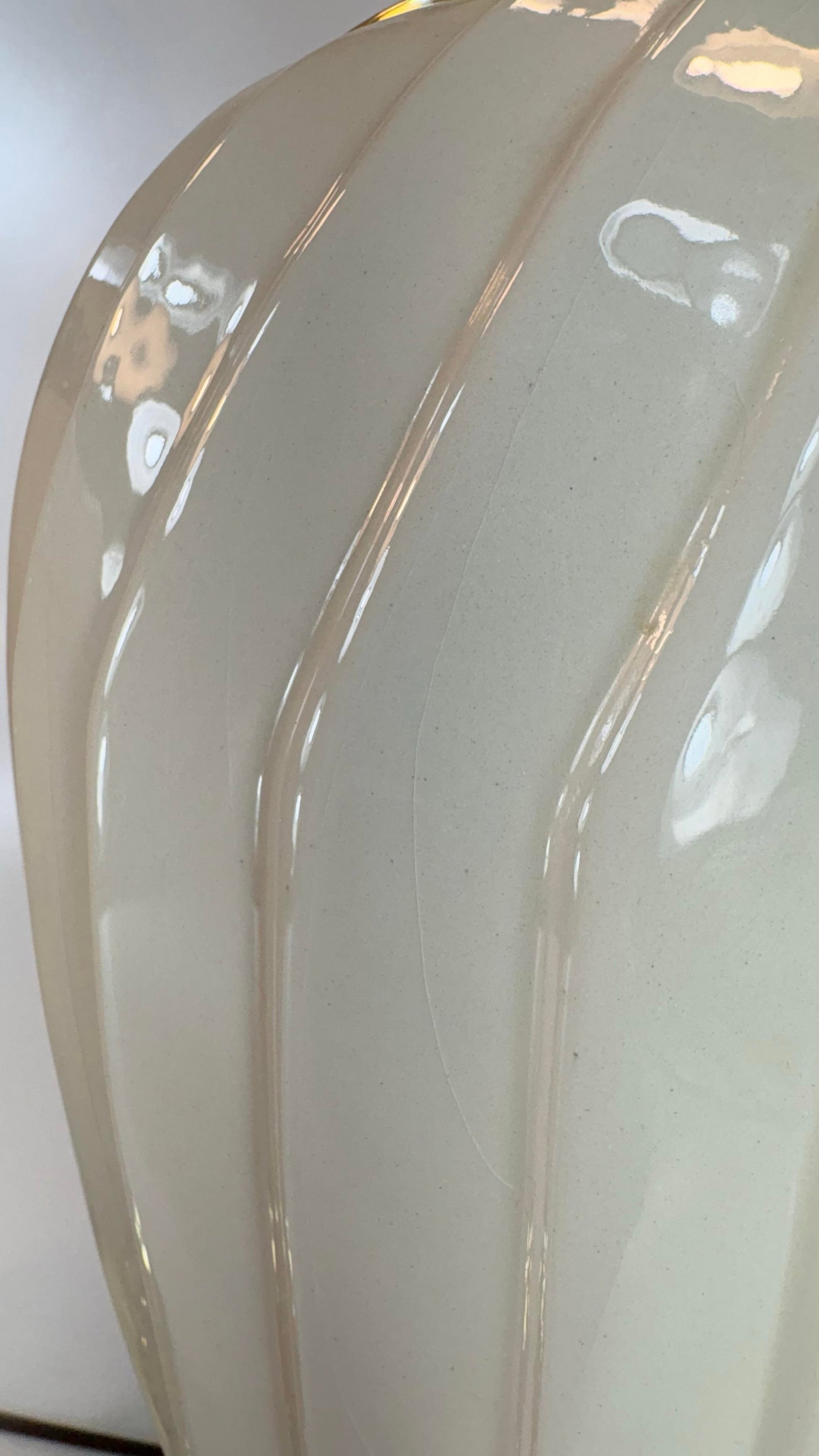 1990's Postmodern Beige Reticulated Ceramic Lamps Brass Sunset Lamp Co. Richards Mfg. - a Pair - 11