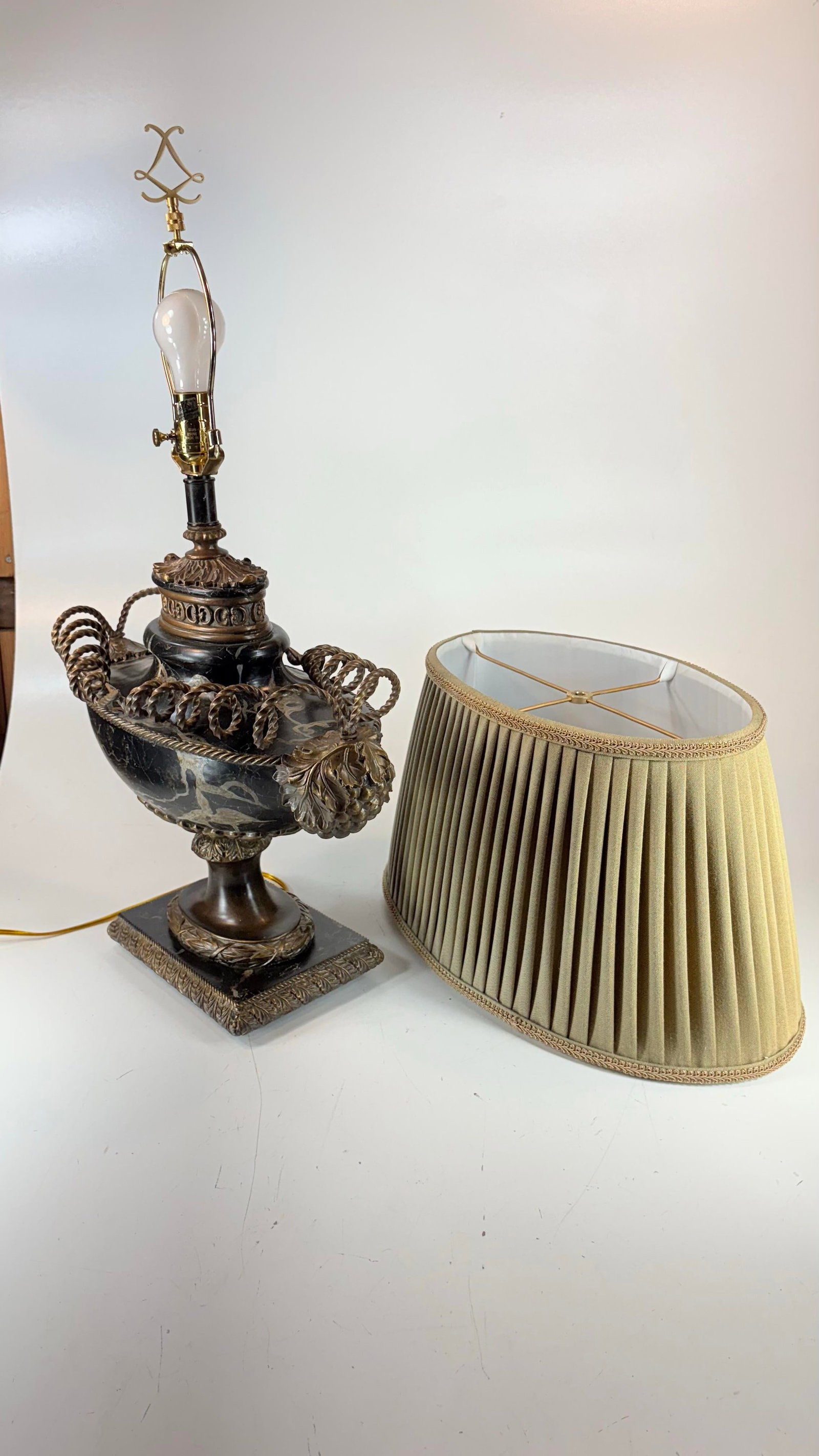 Lamp by Leeazanne for Lam Lee Group, 1990s Large Captivating Sculptural Urn With Vines - 2