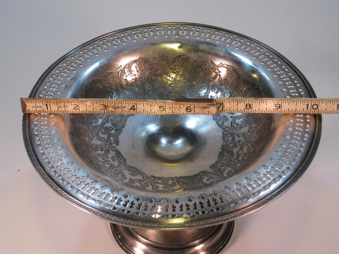 Bowl Footed WILCOX Silverplate Hand-Engraved Scrolls Silver 1850-1899 Bowls - 5