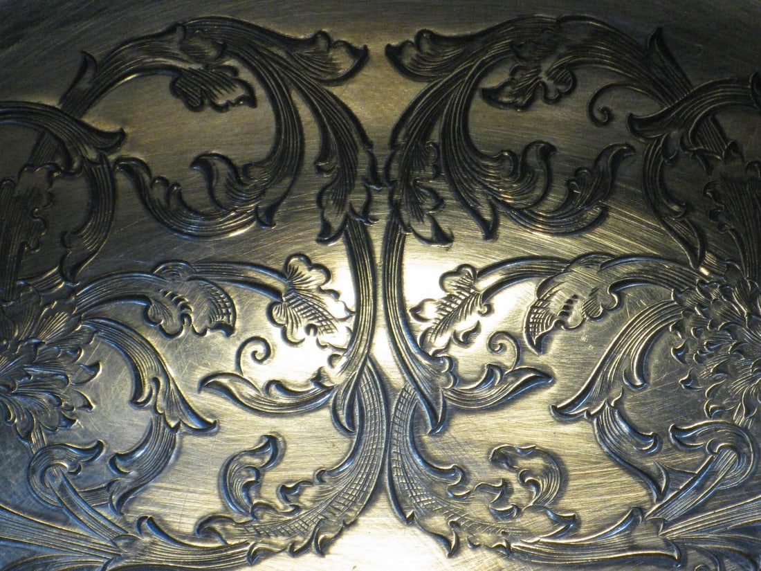 Bowl Footed WILCOX Silverplate Hand-Engraved Scrolls Silver 1850-1899 Bowls - 9
