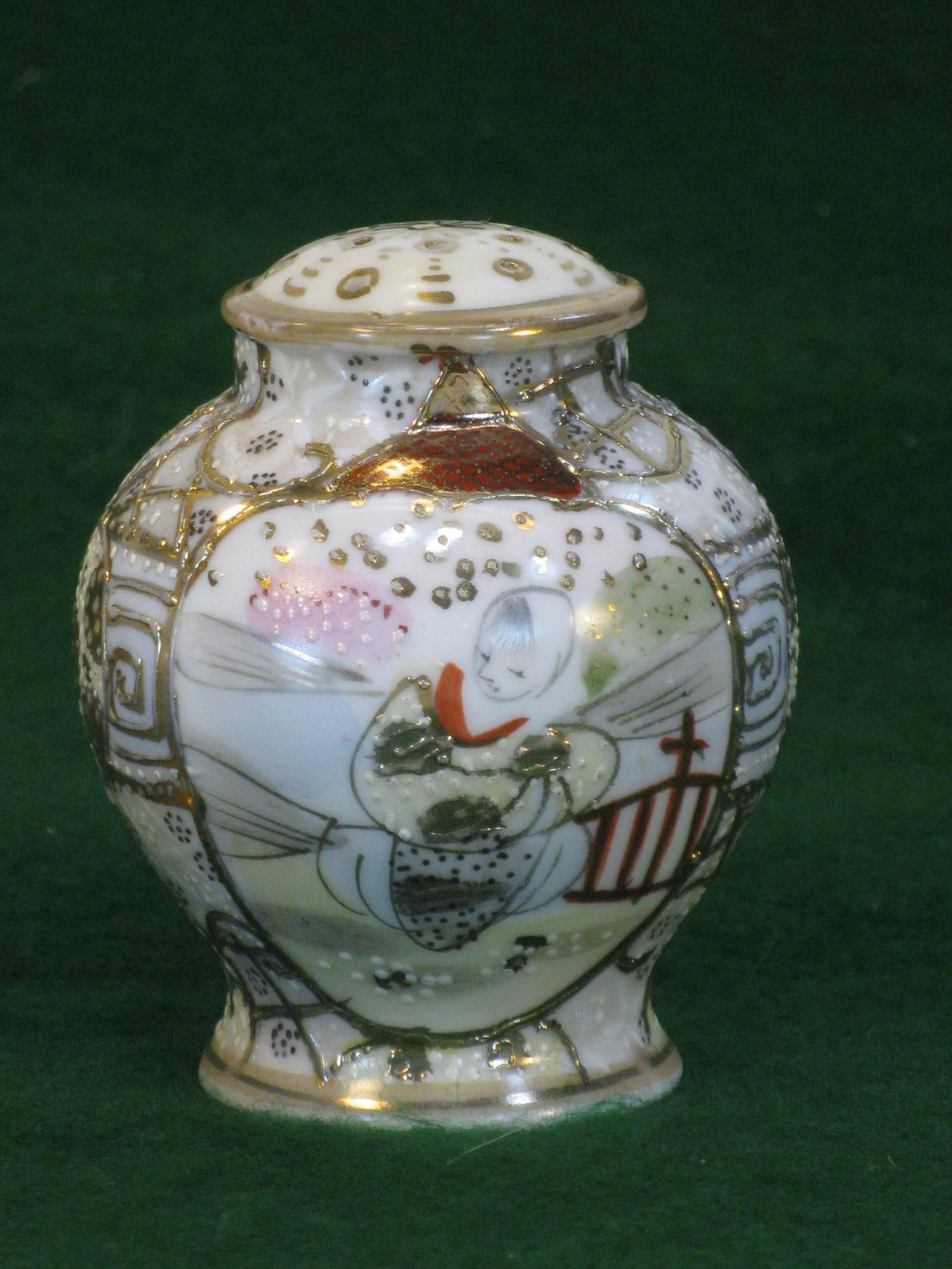 Antique Salt & Pepper Shakers Satsuma Porcelain Gold Beaded Very Ornate - 5