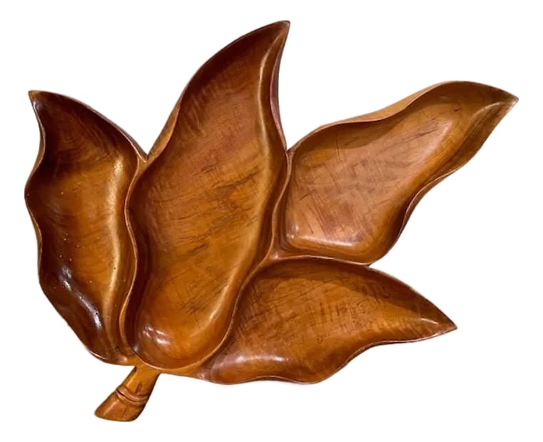 XL Vintage Blair Koa Wood Leaf Snack Tray 25" Signed MCM.. Tiki.. Hawaiian: Magnificent and extra-large vintage Blair of Hawaii divided leaf-shaped serving tray/platter, estimated to be from the Mid-Century Modern era (1950s-1960s). This impressive piece is hand-carved from w