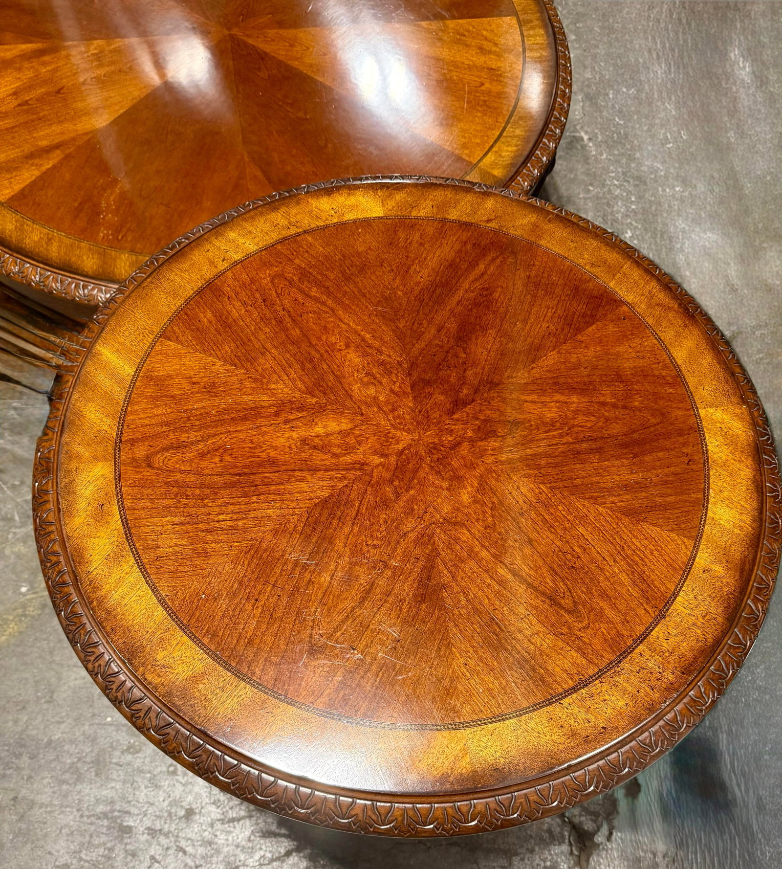 A.r.t. Furniture Co. Round Coffee Table With Two End Tables - 11