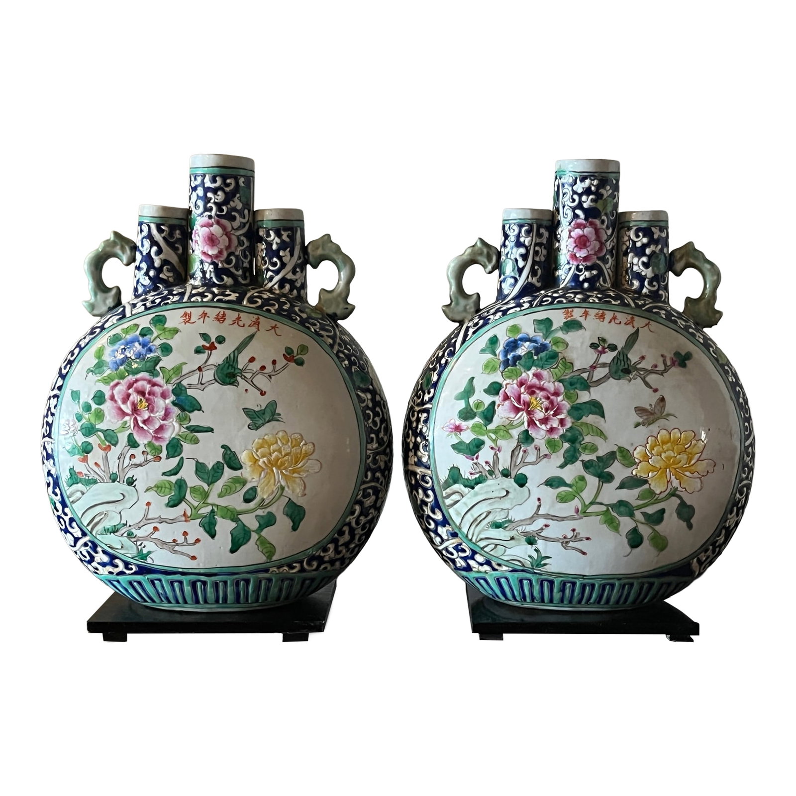 Antique 15" Chinese Famille Rose Moon Flask Vases - Guangxu Period Pair: A superb, authentic pair of Chinese Famille Rose moon flask (Bianhu) vases dating to the Late Qing Dynasty (c. 1880–1900). These impressive 15-inch vessels feature a rare triple-spout "tulip" ne