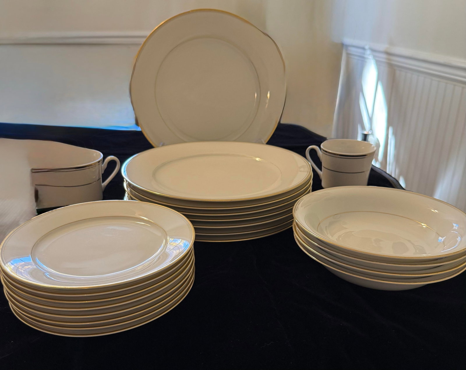 Noritake China Goldart Dishes - 22pcs - 8