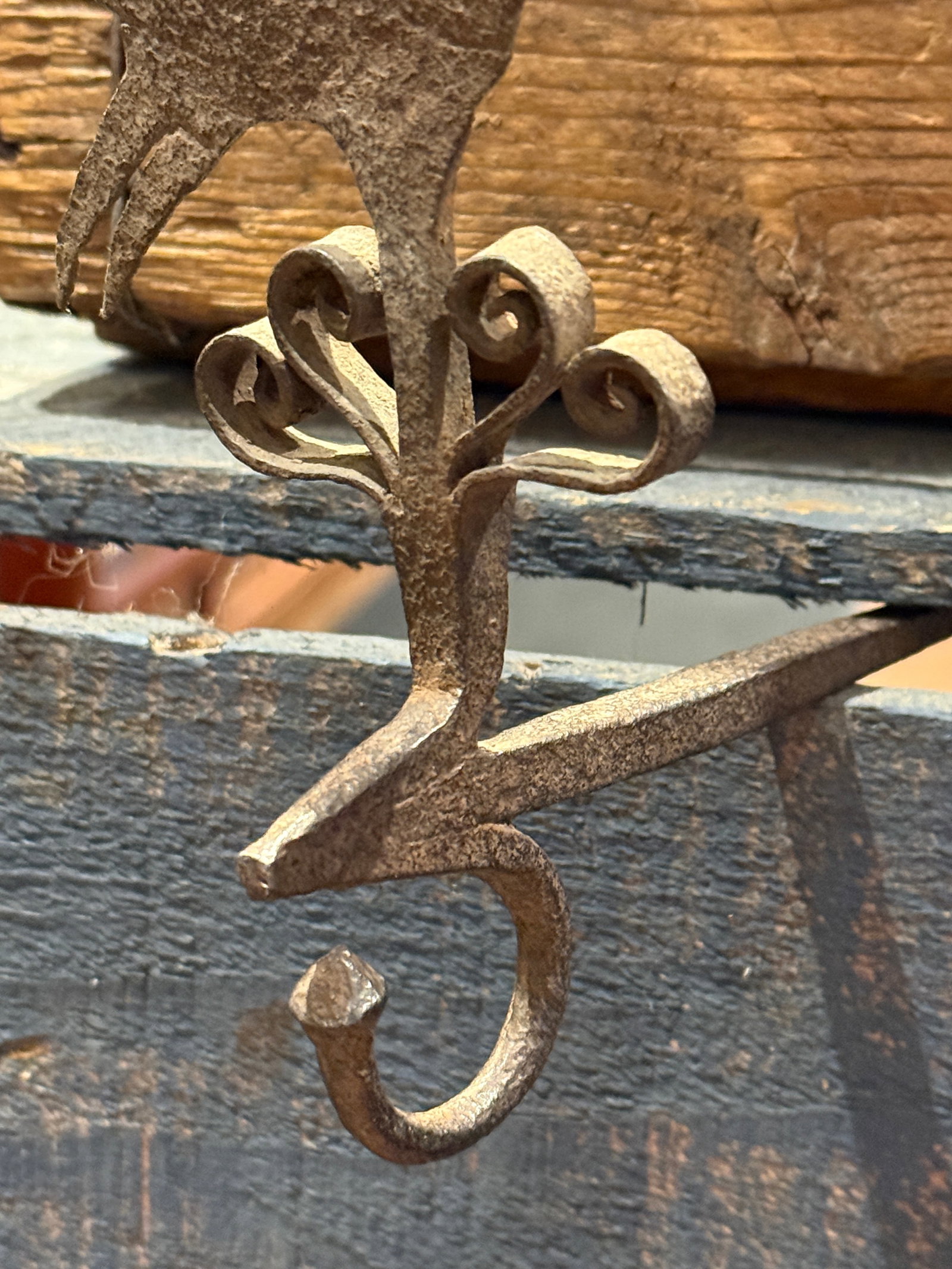 Rare Late 17th / Early 18th Century Forged Iron Oil Lamp Hook With Bird Motif - 8