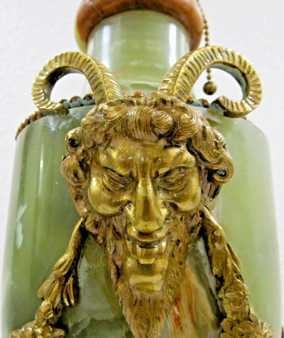 Antique French Neoclassical Green Onyx and Gilt Bronze Garland and Satyr Mounts Table Lamp - 12