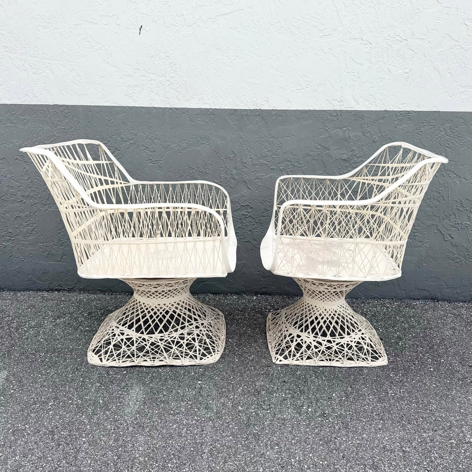 Mid Century Modern Spun Fiberglass Swivel Dining Arm Chairs - Set of 6 - 6