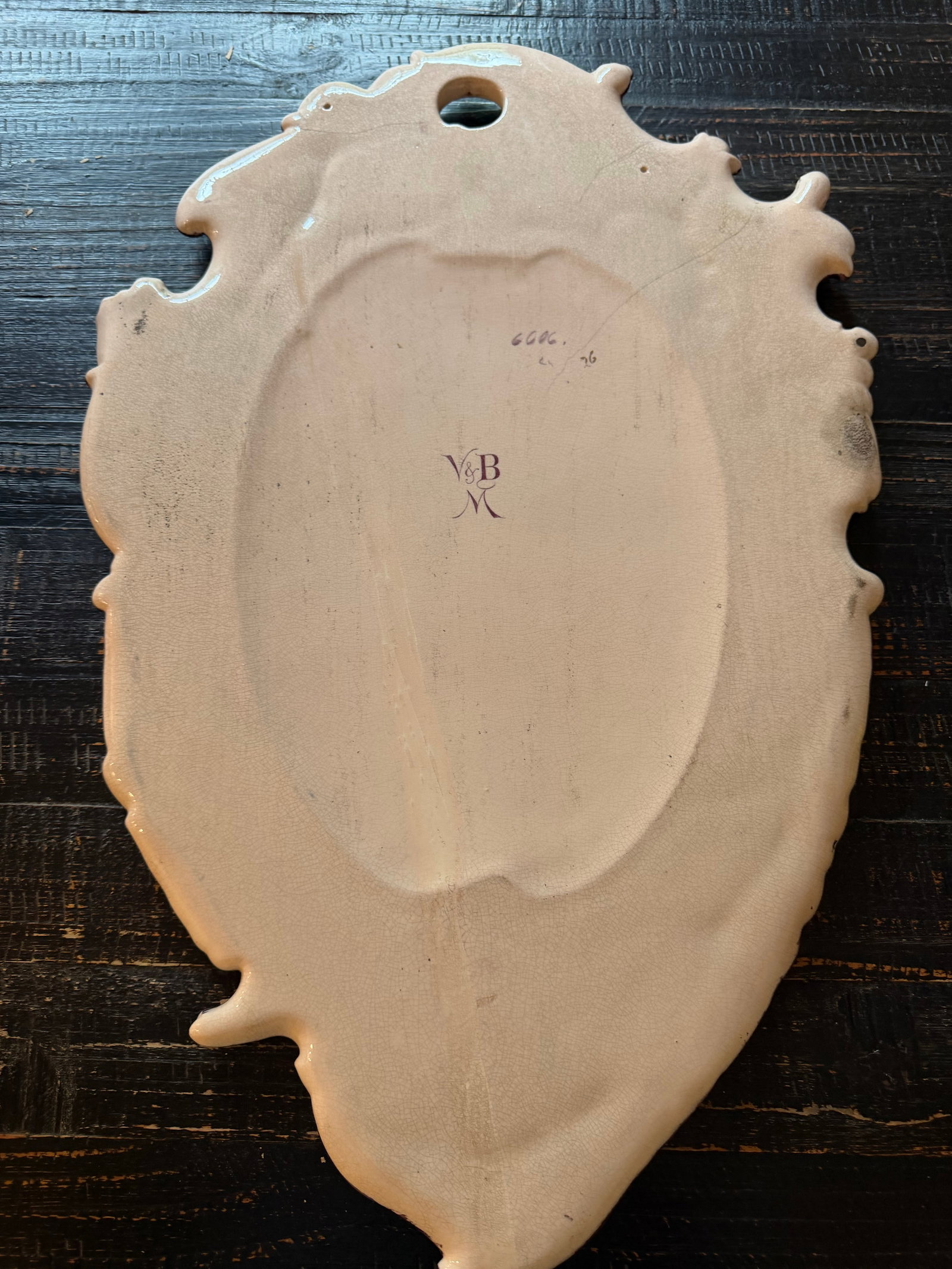 Late 19th Century Antique Villeroy & Boch Mettlach Violet Large Plaque With Cherubs - 2