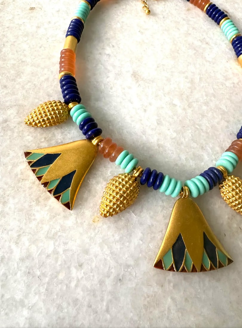 Metropolitan Museum of Art Gold Tone and Glass Museum Collection Beaded Necklace - 3