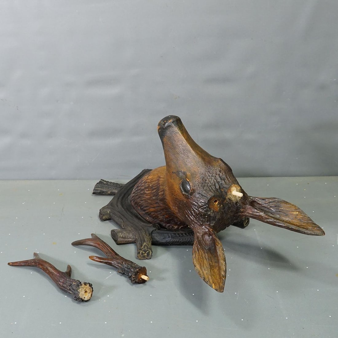 Large Naturalistic Black Forest Carved Deer Head, Ca. 1930s - 7