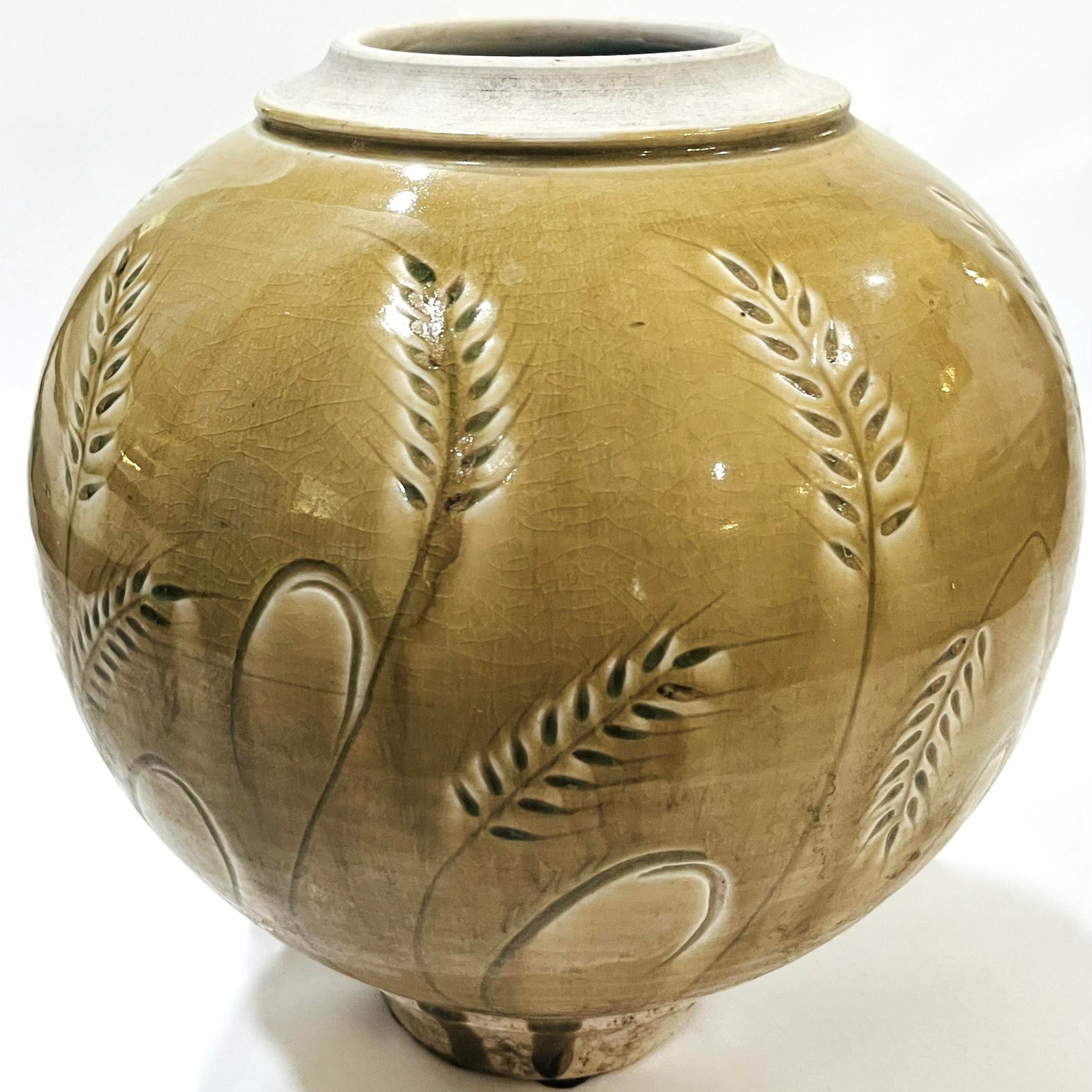 1970's Hand-Crafted Porcelain Jar With Incised Wheat Decoration - Ken Edwards Montana Potter - 5