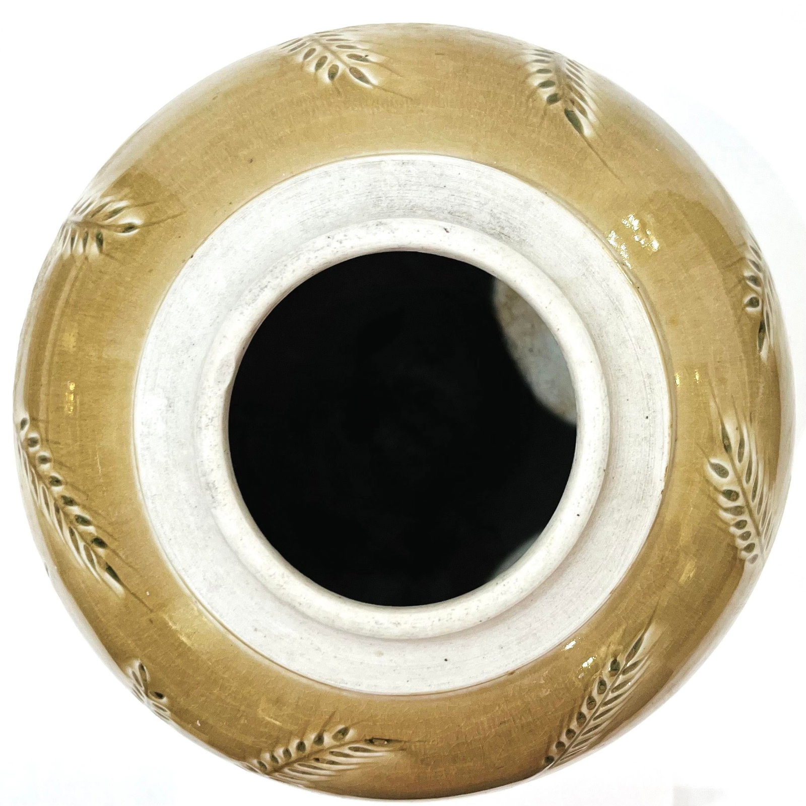 1970's Hand-Crafted Porcelain Jar With Incised Wheat Decoration - Ken Edwards Montana Potter - 6