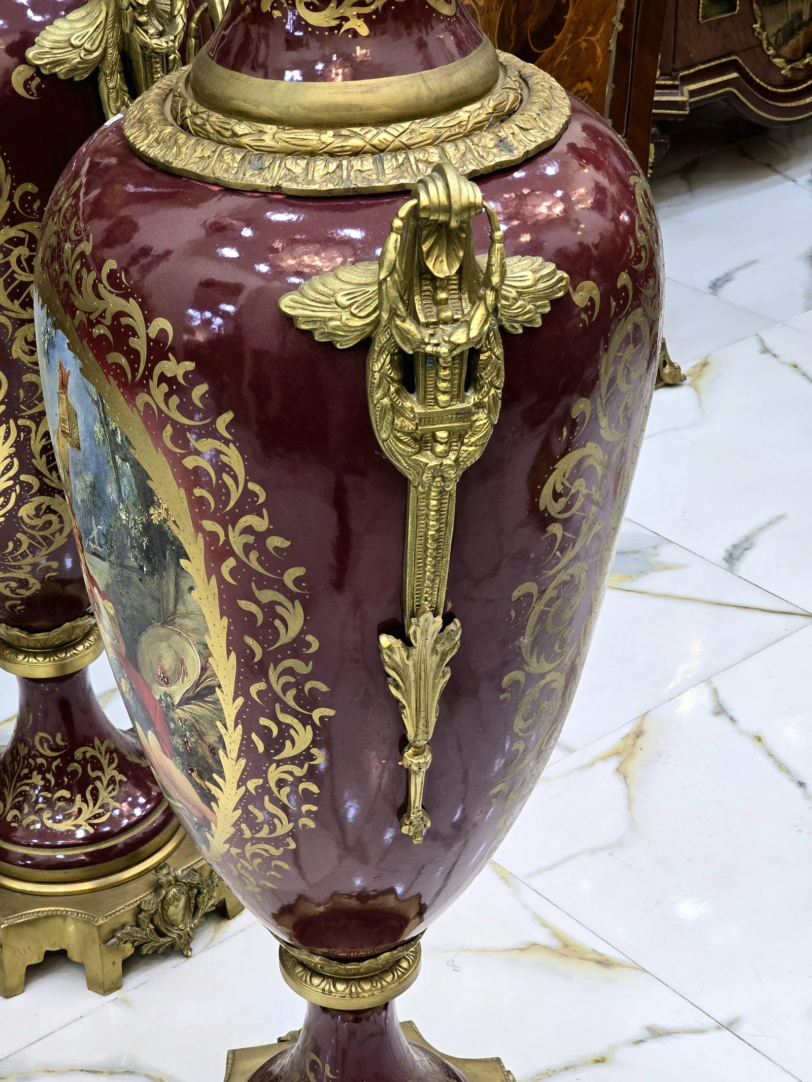 Burgundy Porcelain Vases With Gold Leaf Details – French Style Ornate Decorative Vases - 3