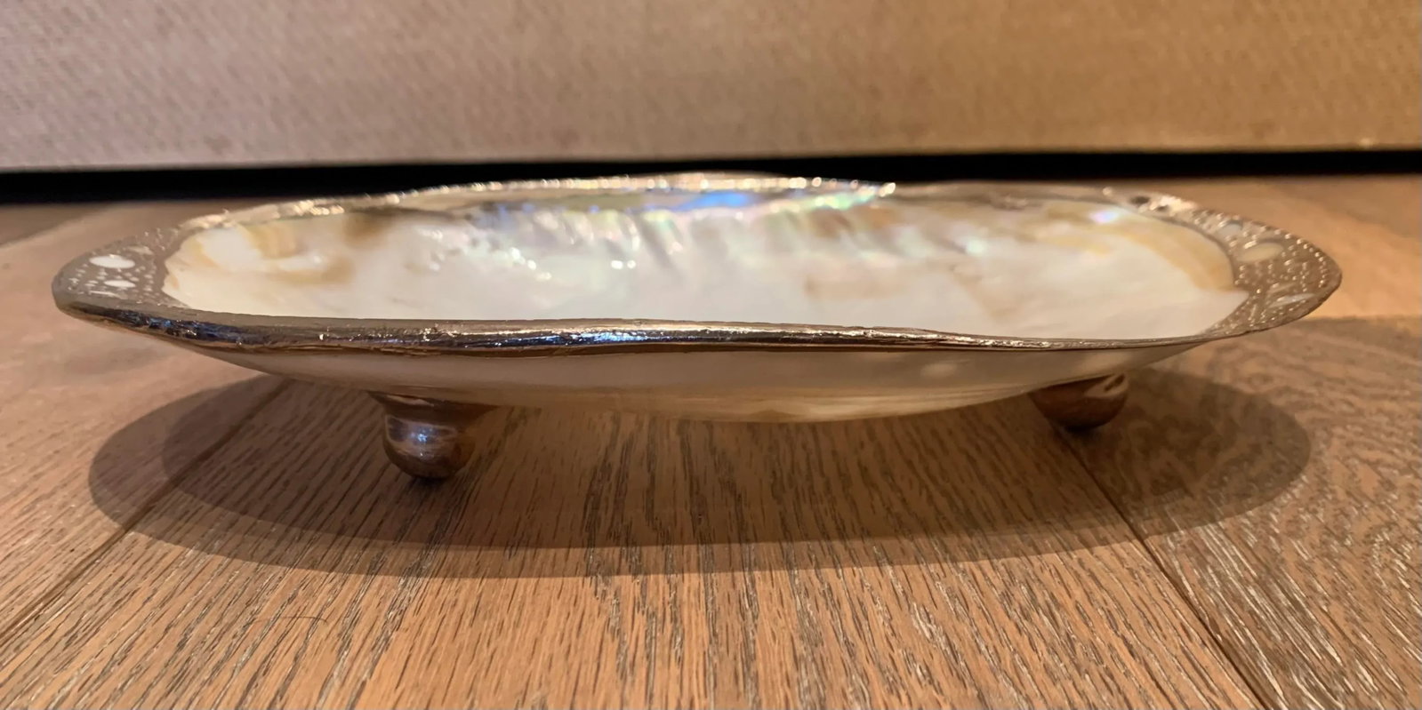 Mid 20th Century Shell Serving Dish With Silver Leaf - 2