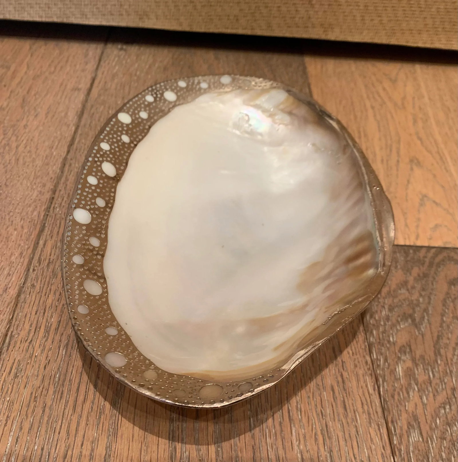 Mid 20th Century Shell Serving Dish With Silver Leaf - 4