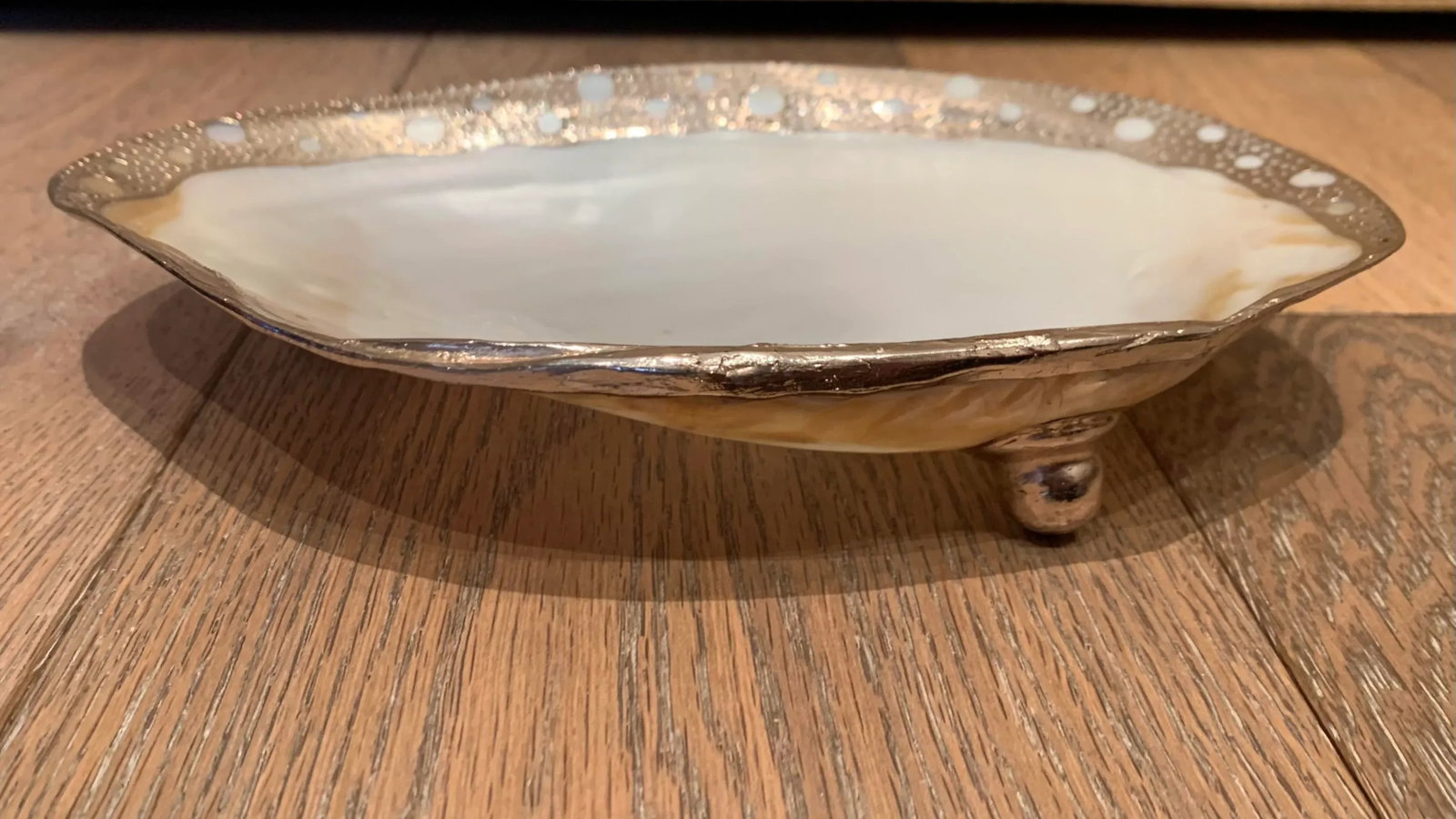 Mid 20th Century Shell Serving Dish With Silver Leaf - 5