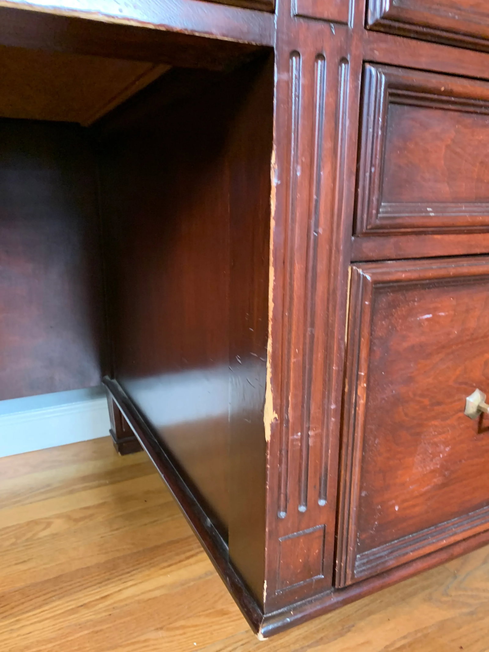 1990s Leather Top Executive Writing Desk - 10