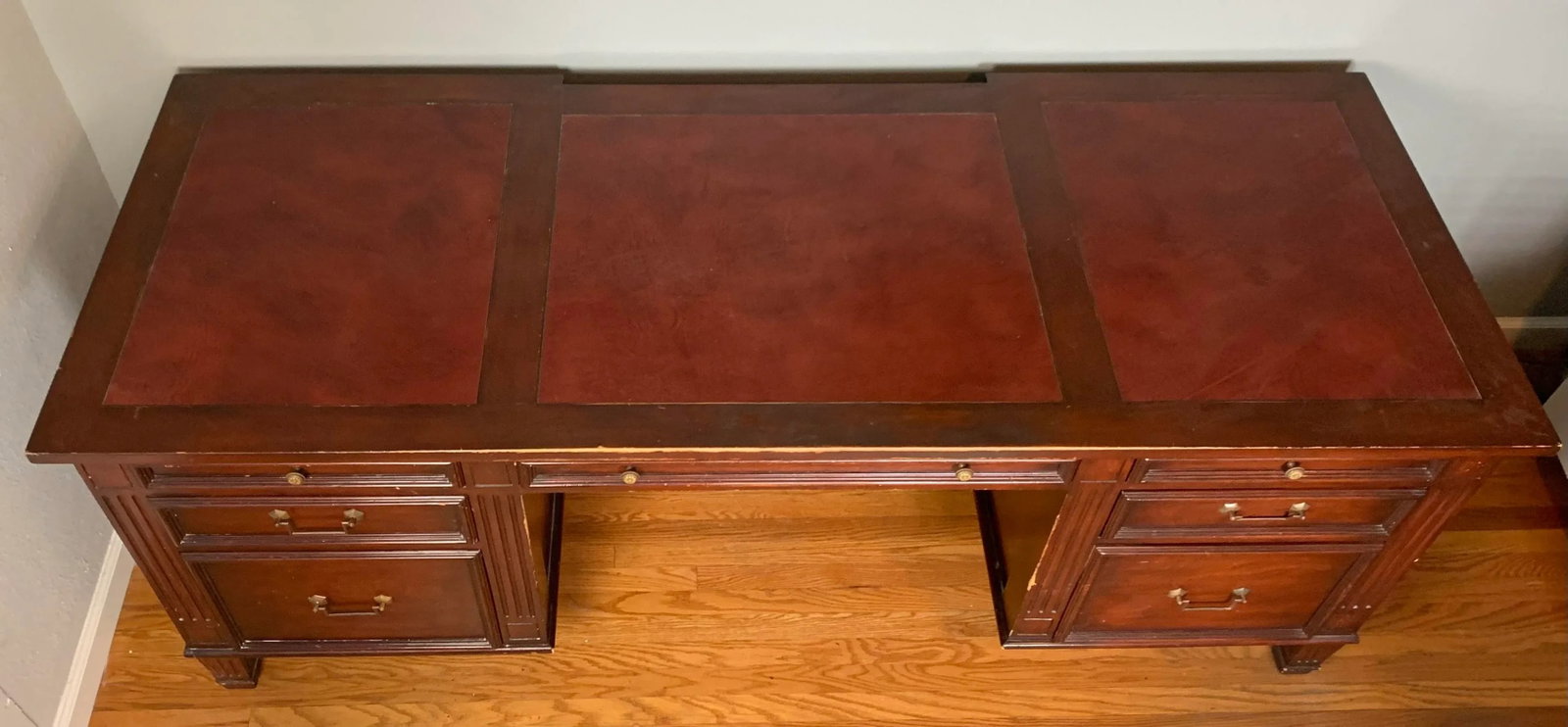 1990s Leather Top Executive Writing Desk - 5