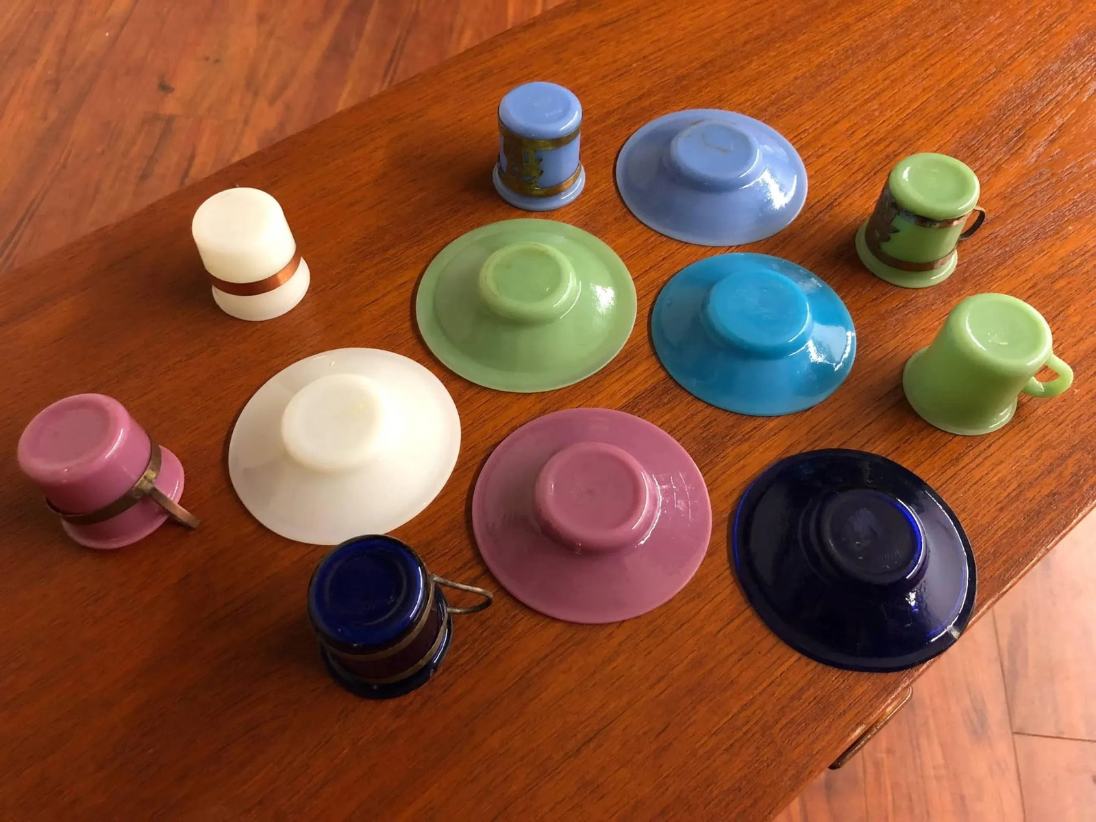 Old Chinese Peking Glass Cup and Saucers - Set of 6 - 10