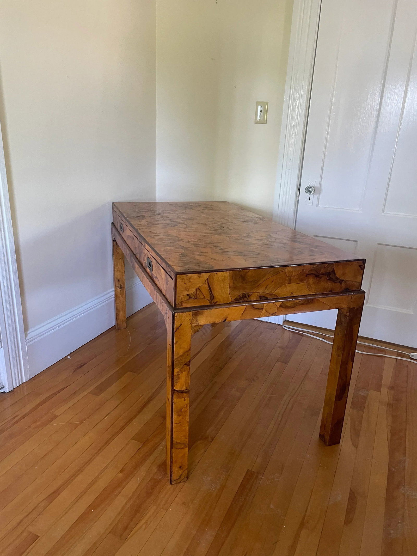 Early 20th Century Vintage Olive Wood Italian Desk - 4