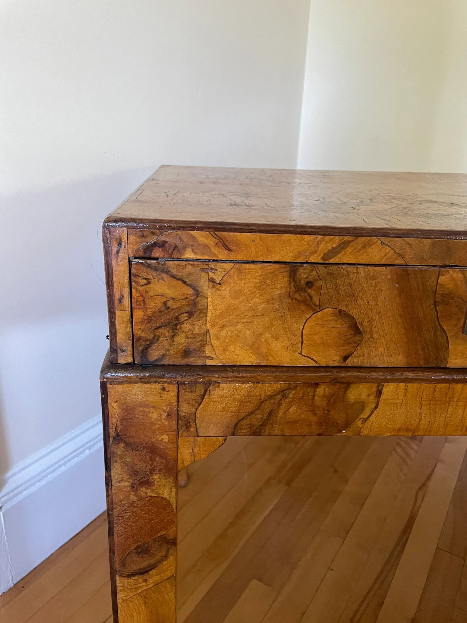Early 20th Century Vintage Olive Wood Italian Desk - 8