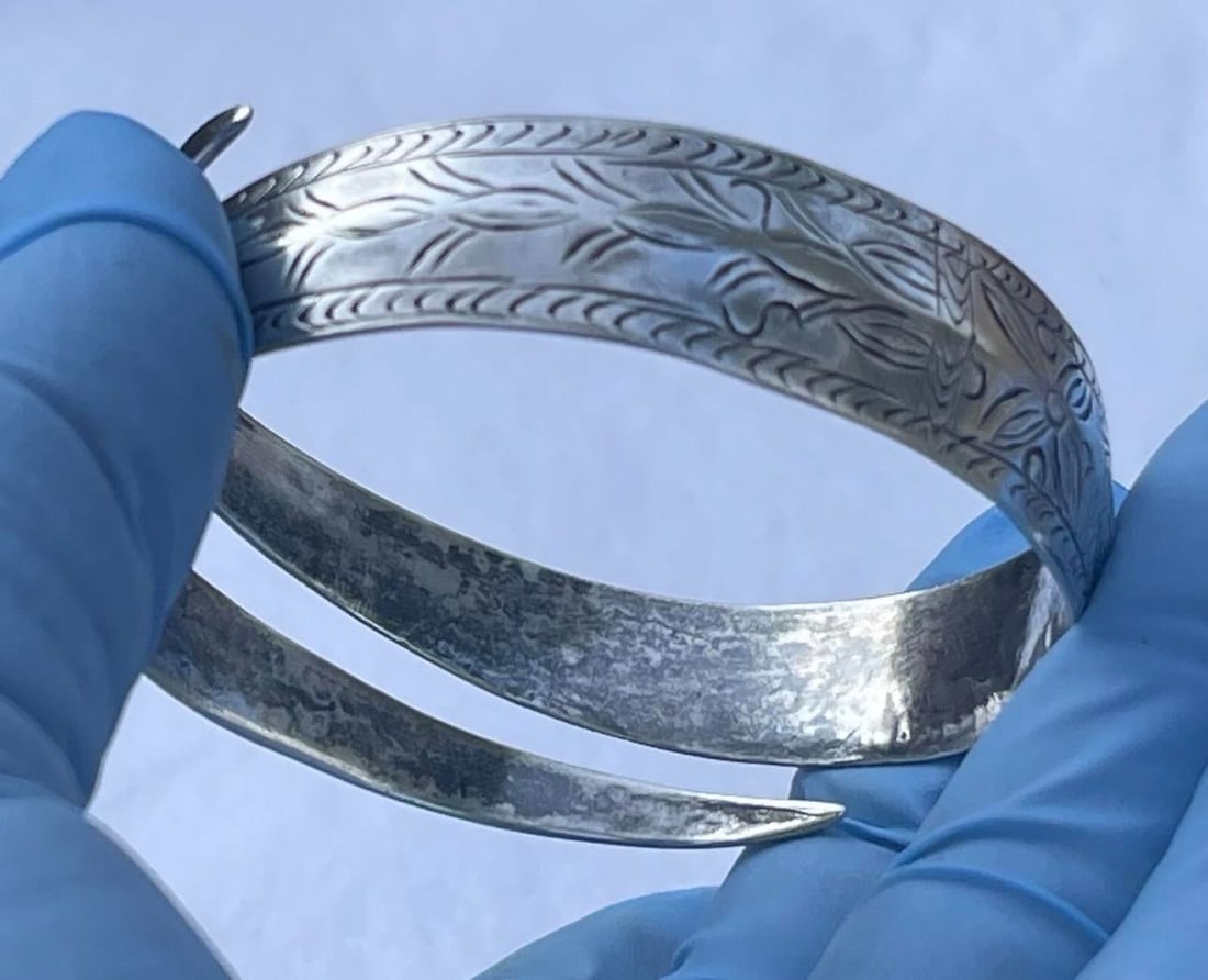 1980s Hmong Hill Tribe Sterling Silver Double Wrap Cuff, Unisex - 11
