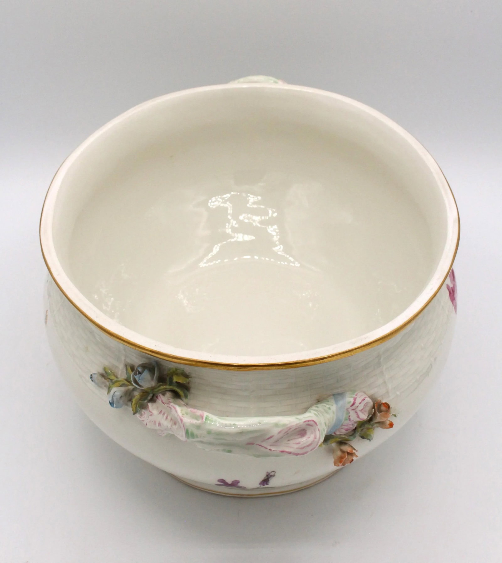 Late 19th Century Covered Porcelain Tureen by Kpm - 7