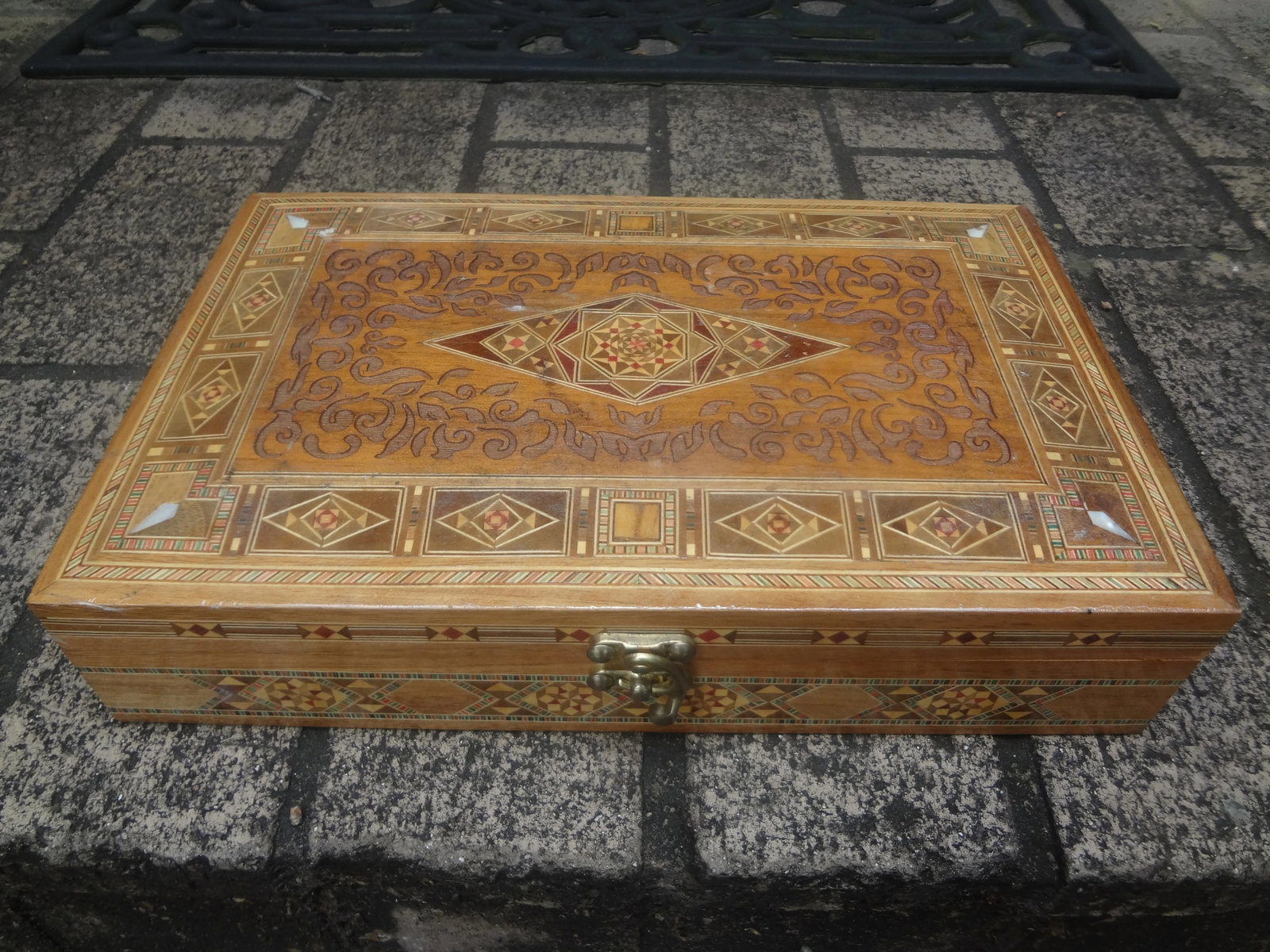 Mid 20th Century Vintage Rectangular Moroccan Inlaid Decorative Box - 8