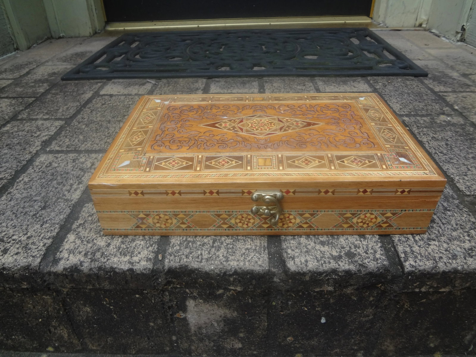 Mid 20th Century Vintage Rectangular Moroccan Inlaid Decorative Box - 9