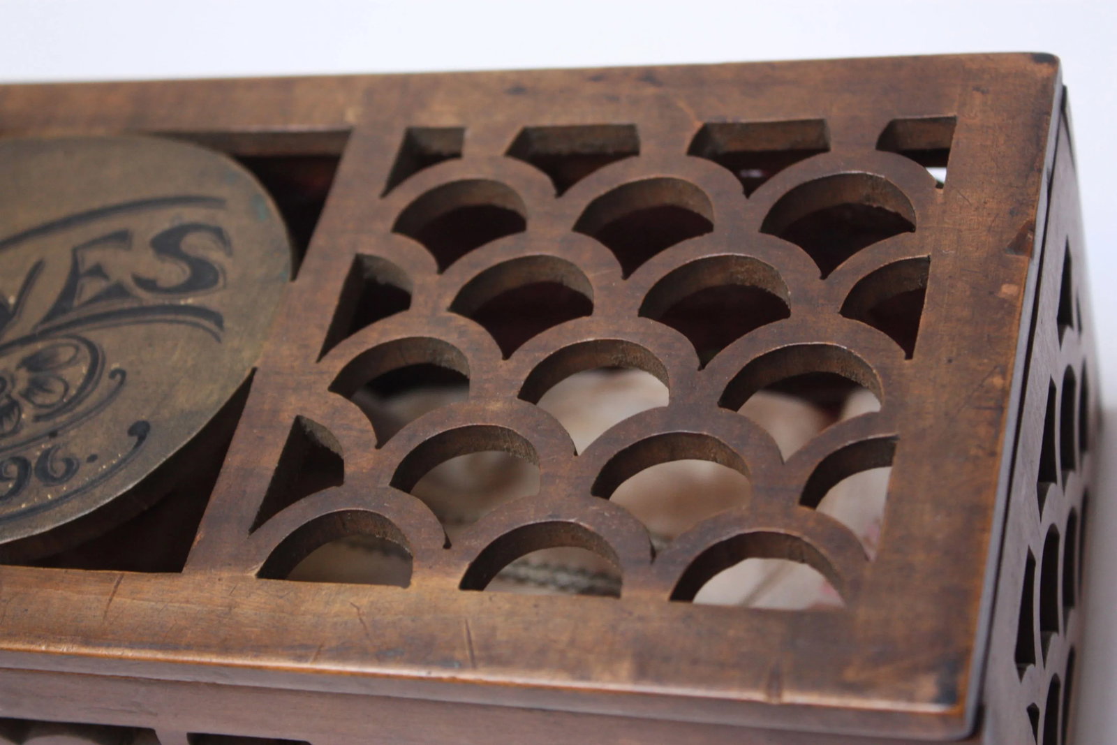 Late 19th Century Victorian Carved Glove Box With Gloves - 7