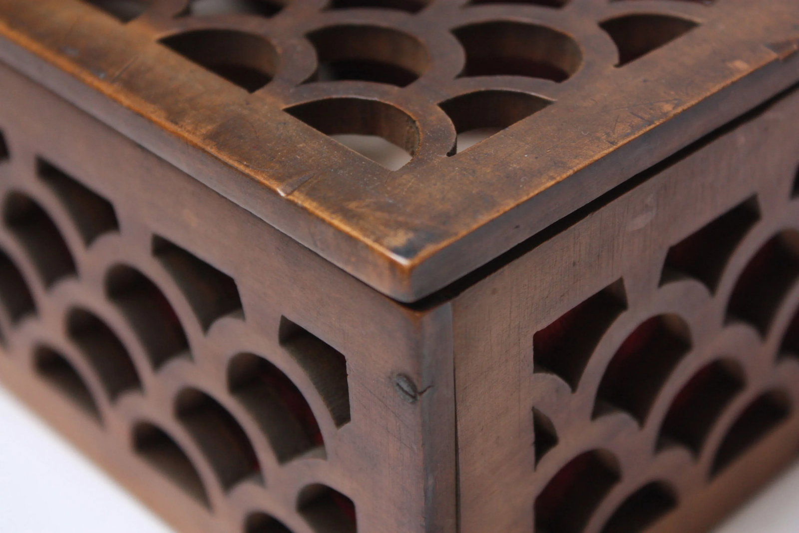 Late 19th Century Victorian Carved Glove Box With Gloves - 9