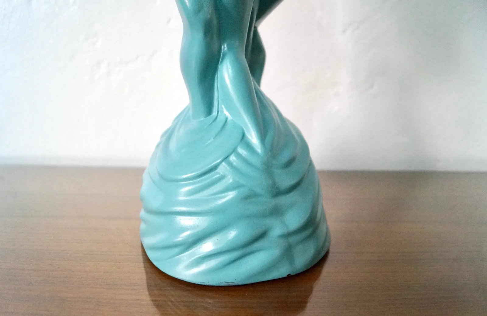 1970's Art Deco Embrace Bell Ceramics Sculpture - 8