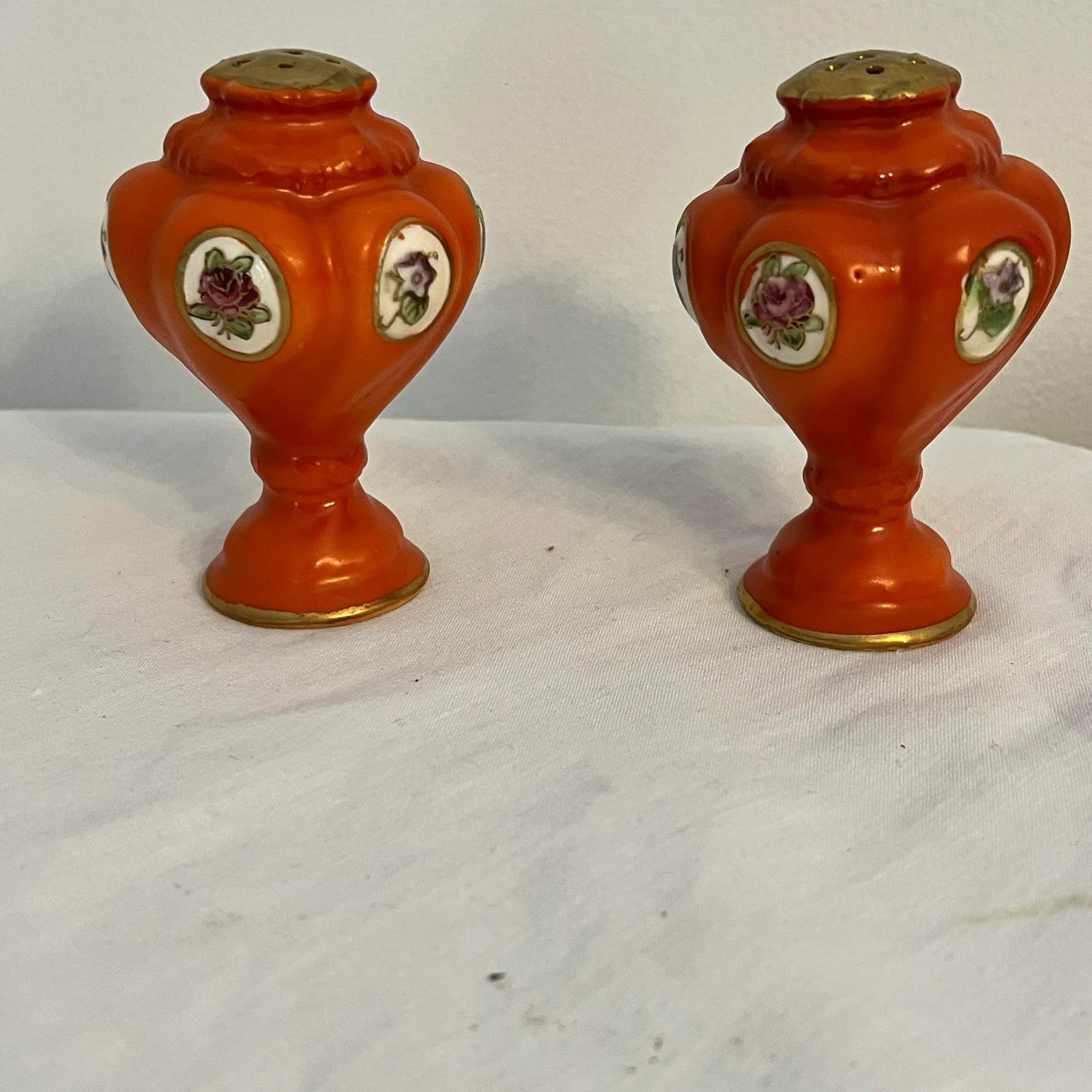 Mid Century Orange Topiary Shaped Salt and Pepper Shakers, Japan - a Pair - 2