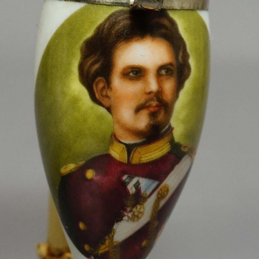 Vintage Black Forest Porcellaine Pipe With King Ludwig II Picture - 5