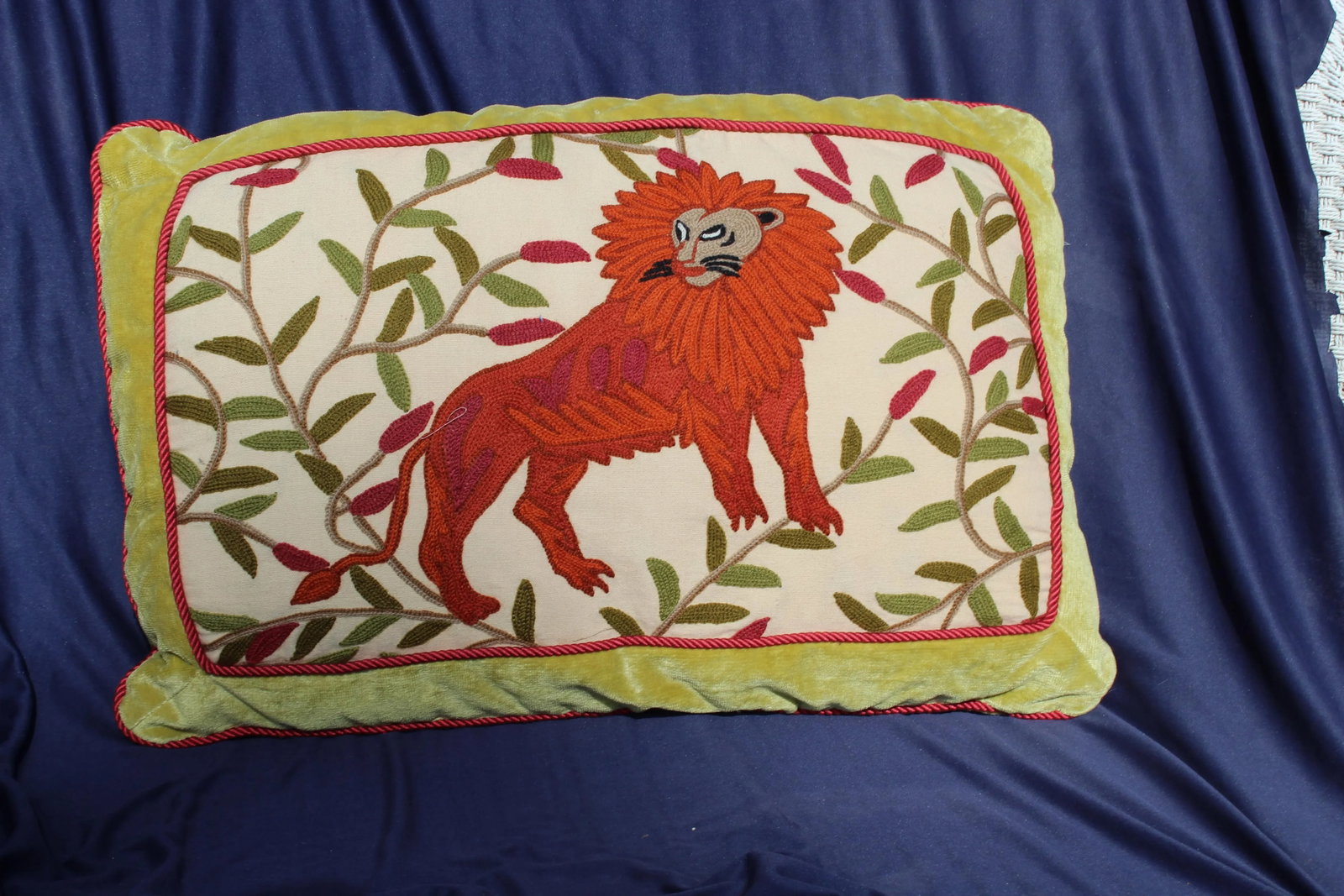 Mid 20th C. Possibly American Solid Down Filled Hook Rug - 4
