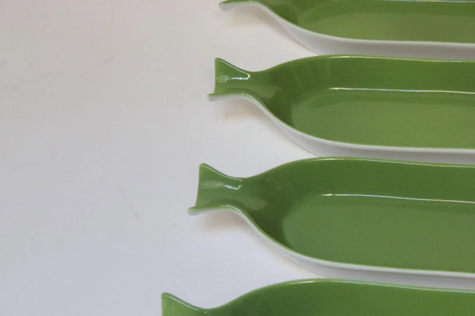 Set of Six Vintage Green FöRM Corn on the Cob Dishes by Shenango China - 7