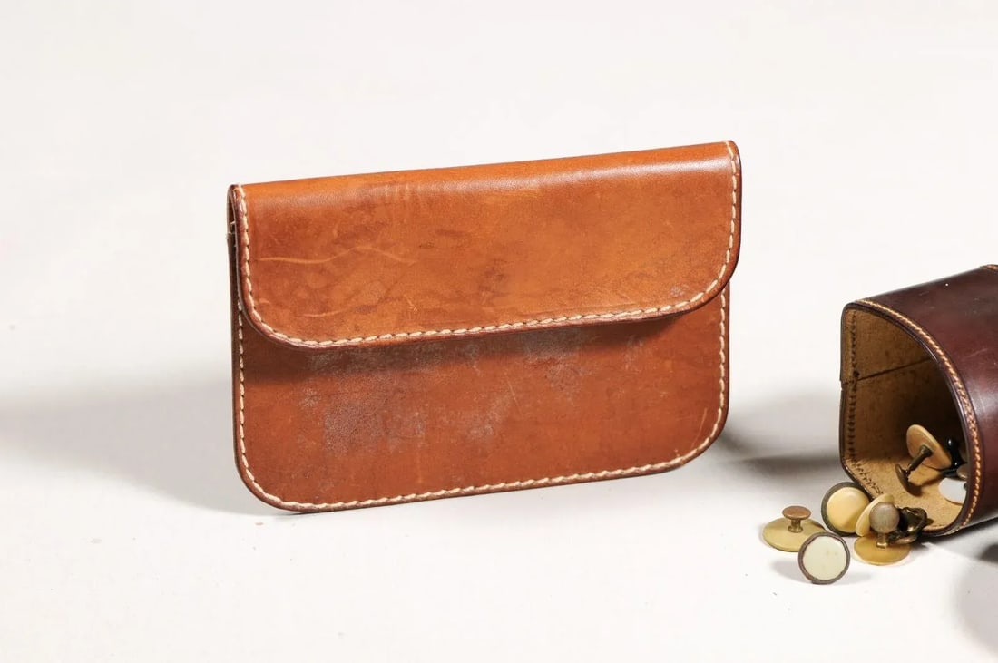 English Victorian Period 19th Century Brown Leather Case with Button Box - A Pair - 6