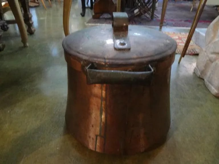 19th Century French Copper Pot With Lid - 3