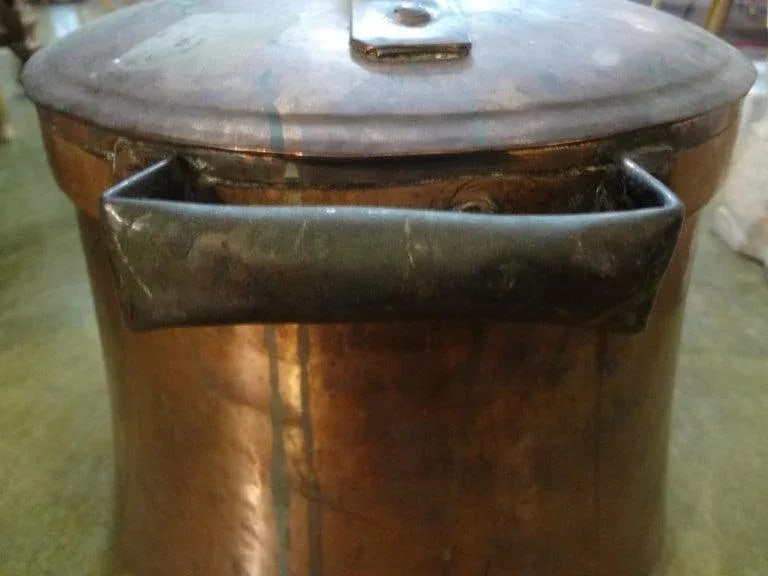 19th Century French Copper Pot With Lid - 4