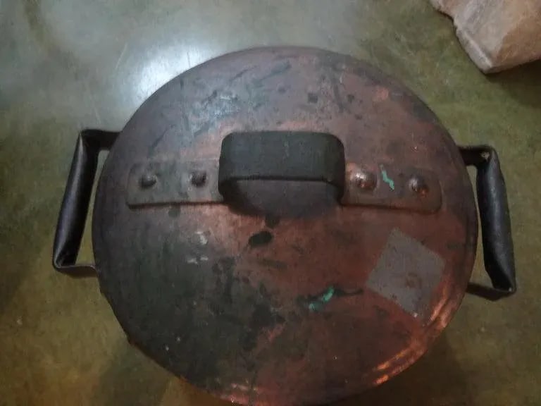 19th Century French Copper Pot With Lid - 5
