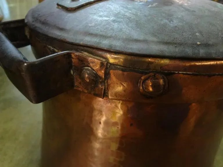 19th Century French Copper Pot With Lid - 6