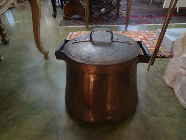 19th Century French Copper Pot With Lid - 9