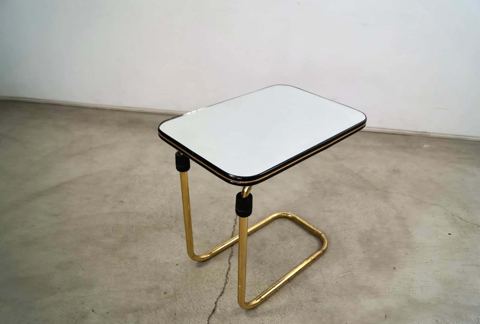 1980's Hollywood Regency Art Deco Brass & Mirror Side Table - 3