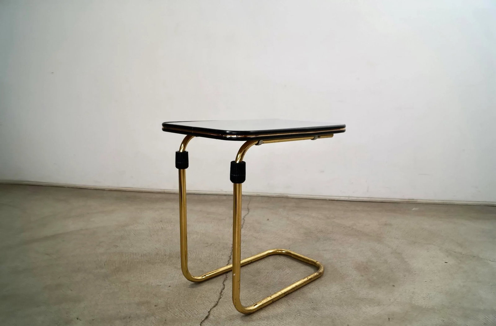1980's Hollywood Regency Art Deco Brass & Mirror Side Table - 4