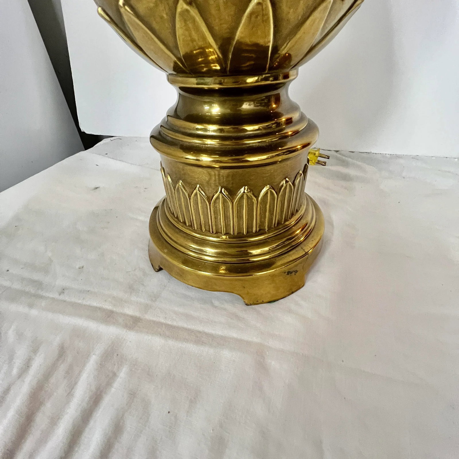 Vintage Brass Pineapple / Artichoke Table Lamp - 6