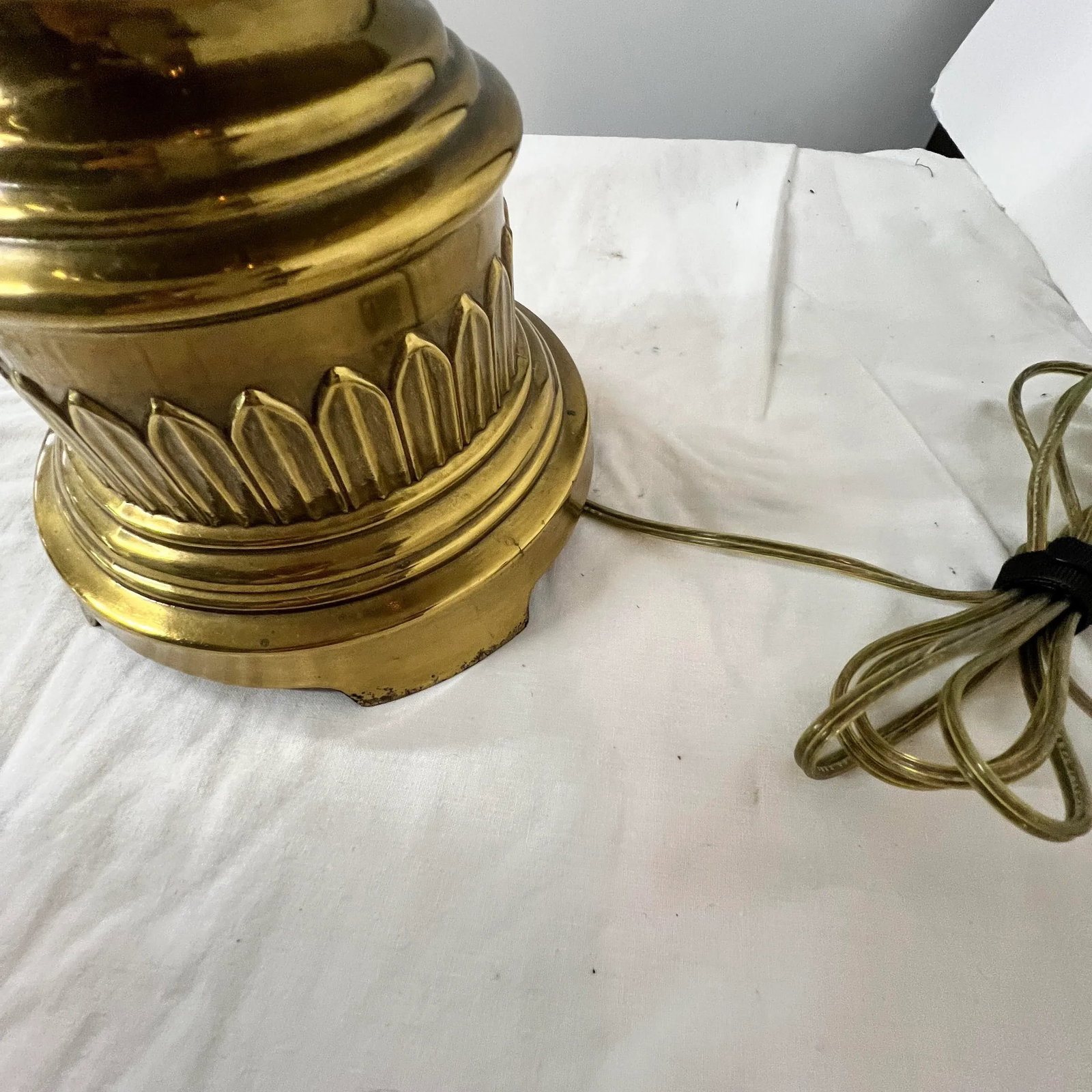 Vintage Brass Pineapple / Artichoke Table Lamp - 7