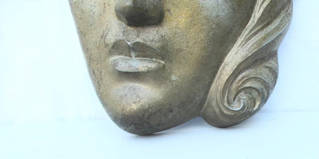1920s Art Dec Spelter Female Wall Sculpture - 3