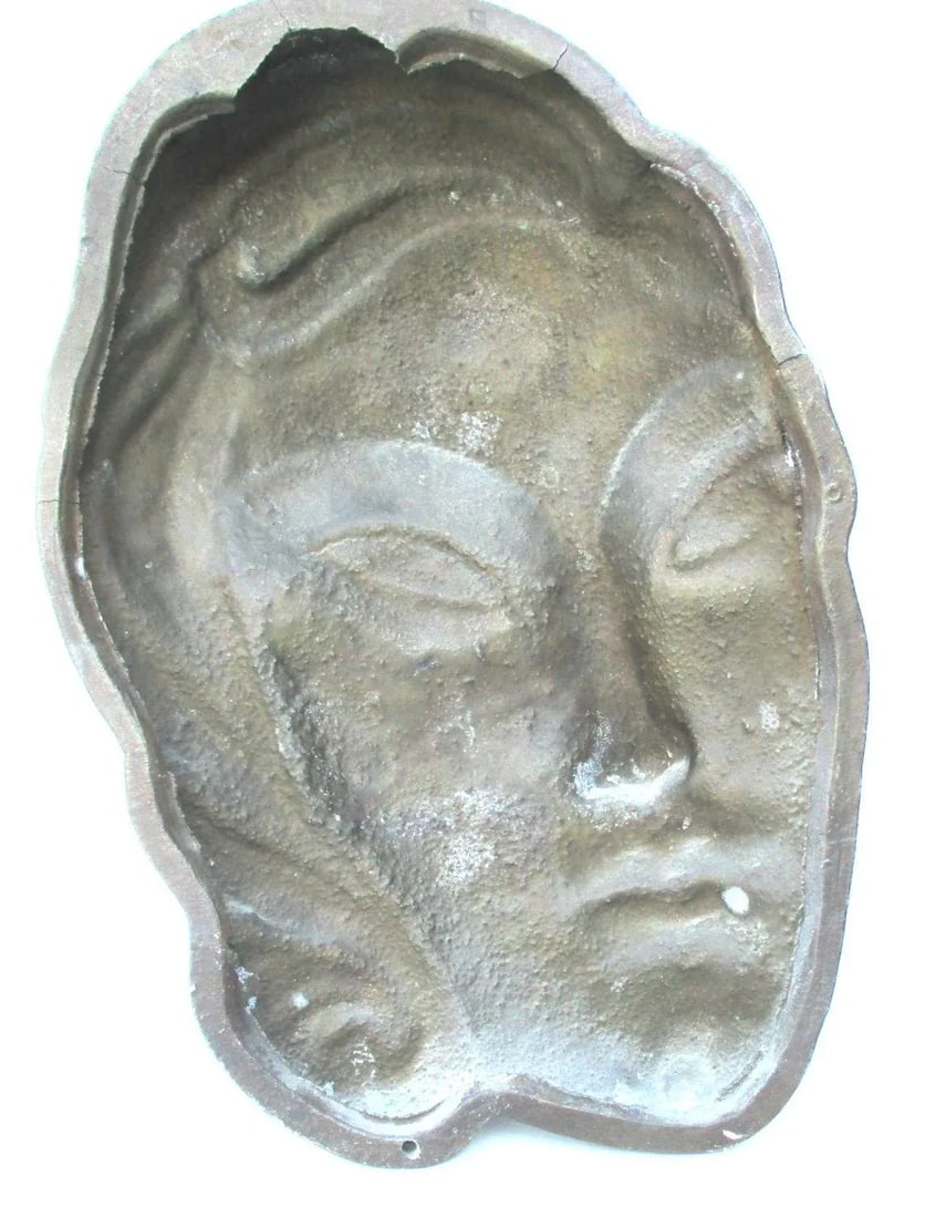1920s Art Dec Spelter Female Wall Sculpture - 4